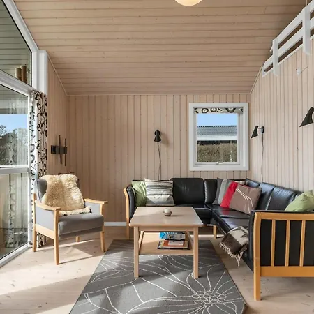 Arnia - 100m From The Sea By Interhome Otterup